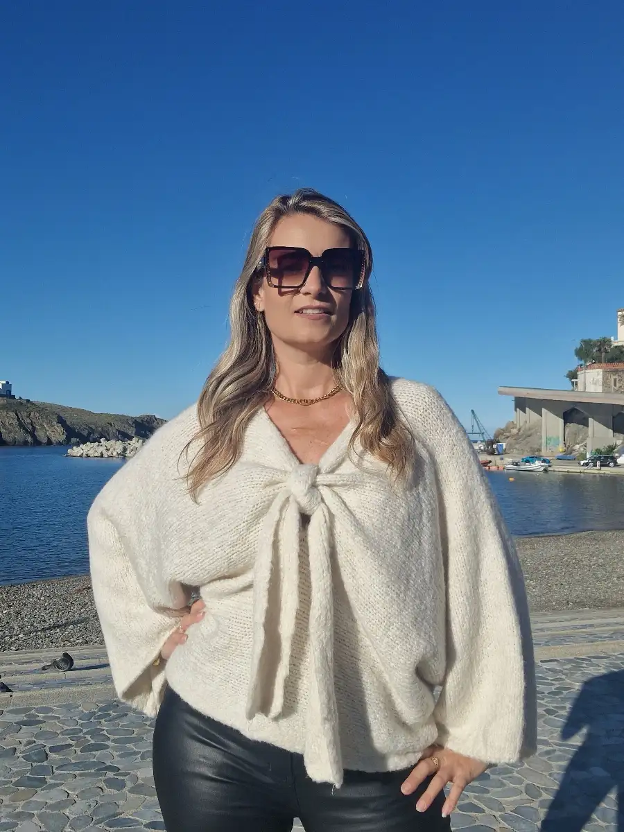 Pull gros nœud écru