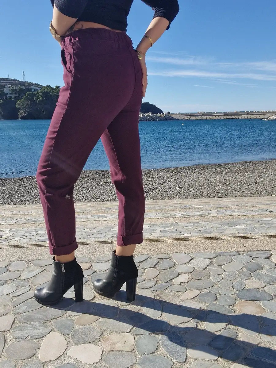 Pantalon jean stretch bordeau