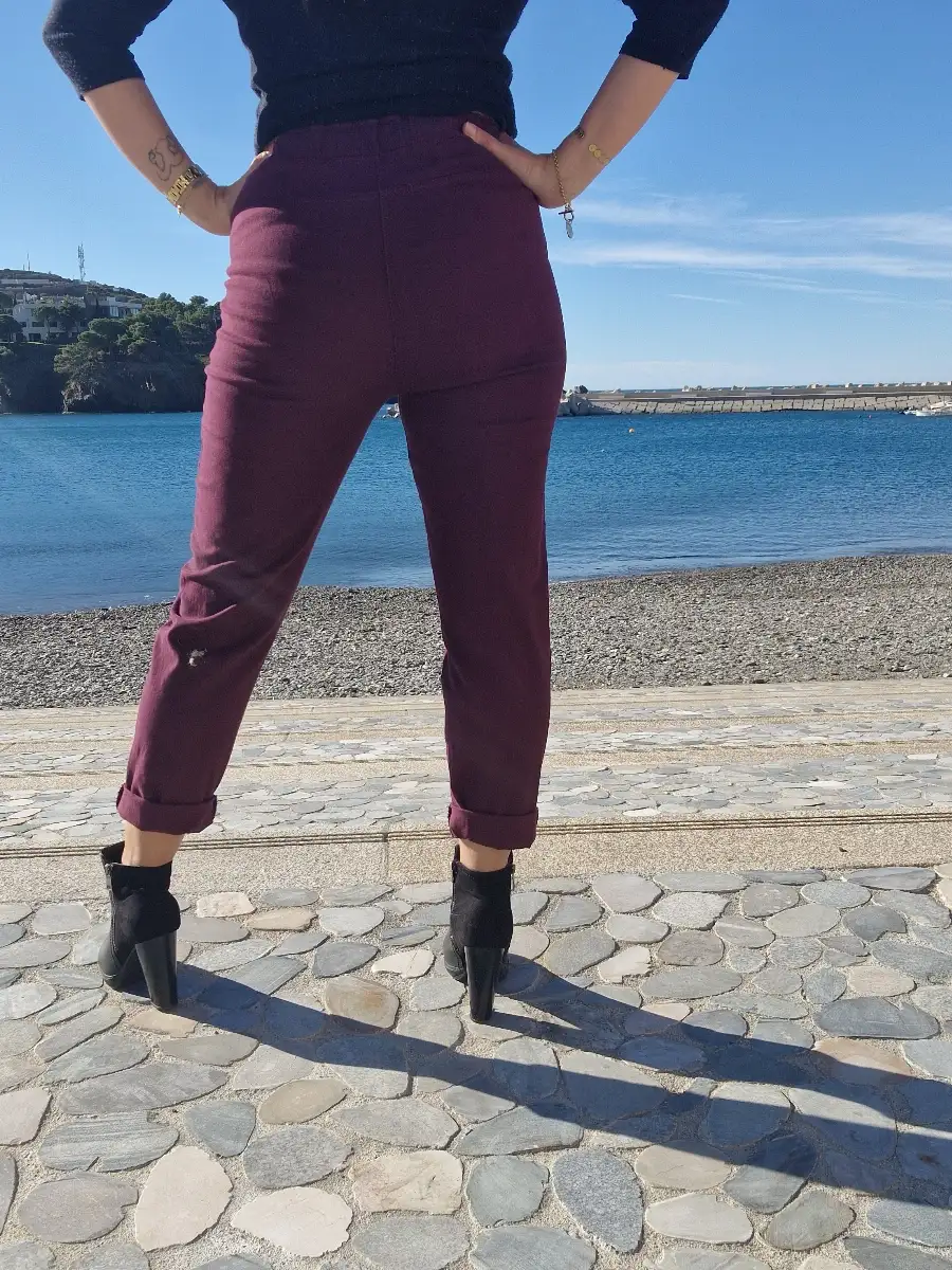 Pantalon jean stretch bordeau