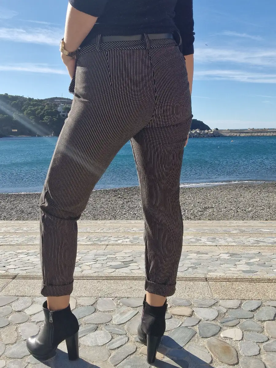 Pantalon stretch rayé