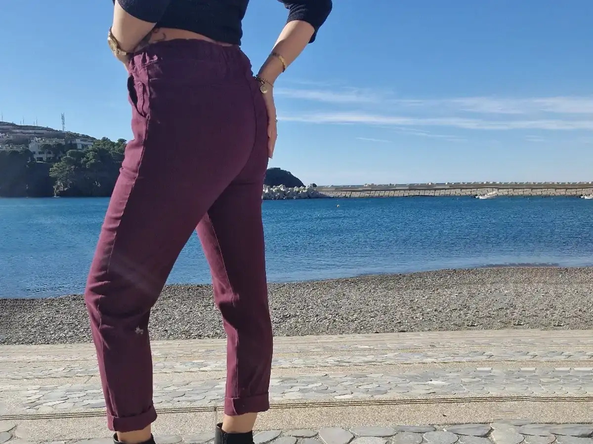 Pantalon jean stretch bordeau