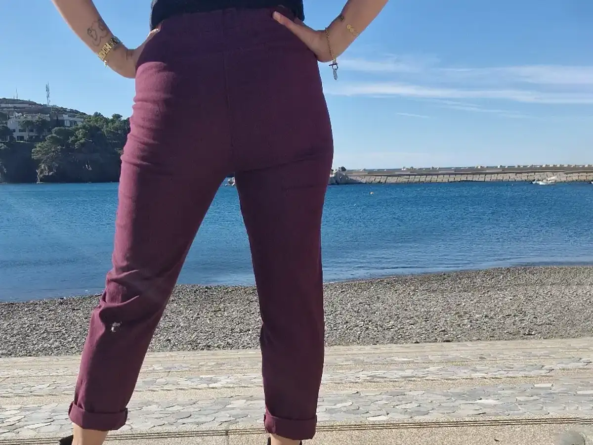 Pantalon jean stretch bordeau