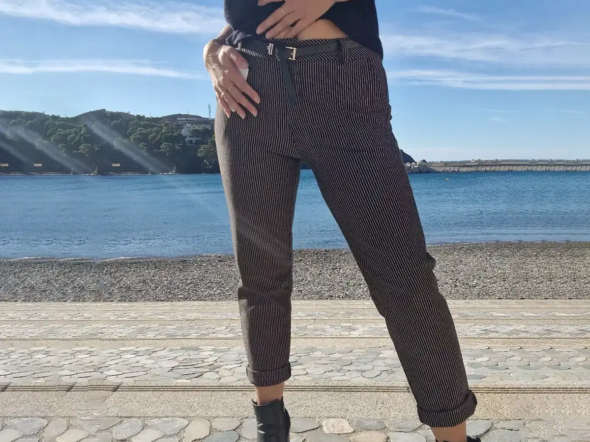 Pantalon stretch rayé