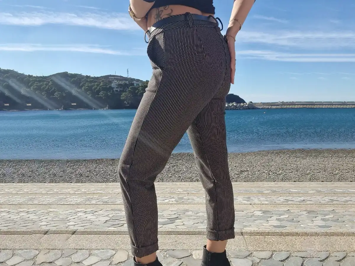 Pantalon stretch rayé
