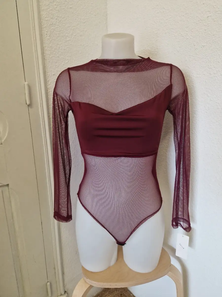 Body avec empiècement voile