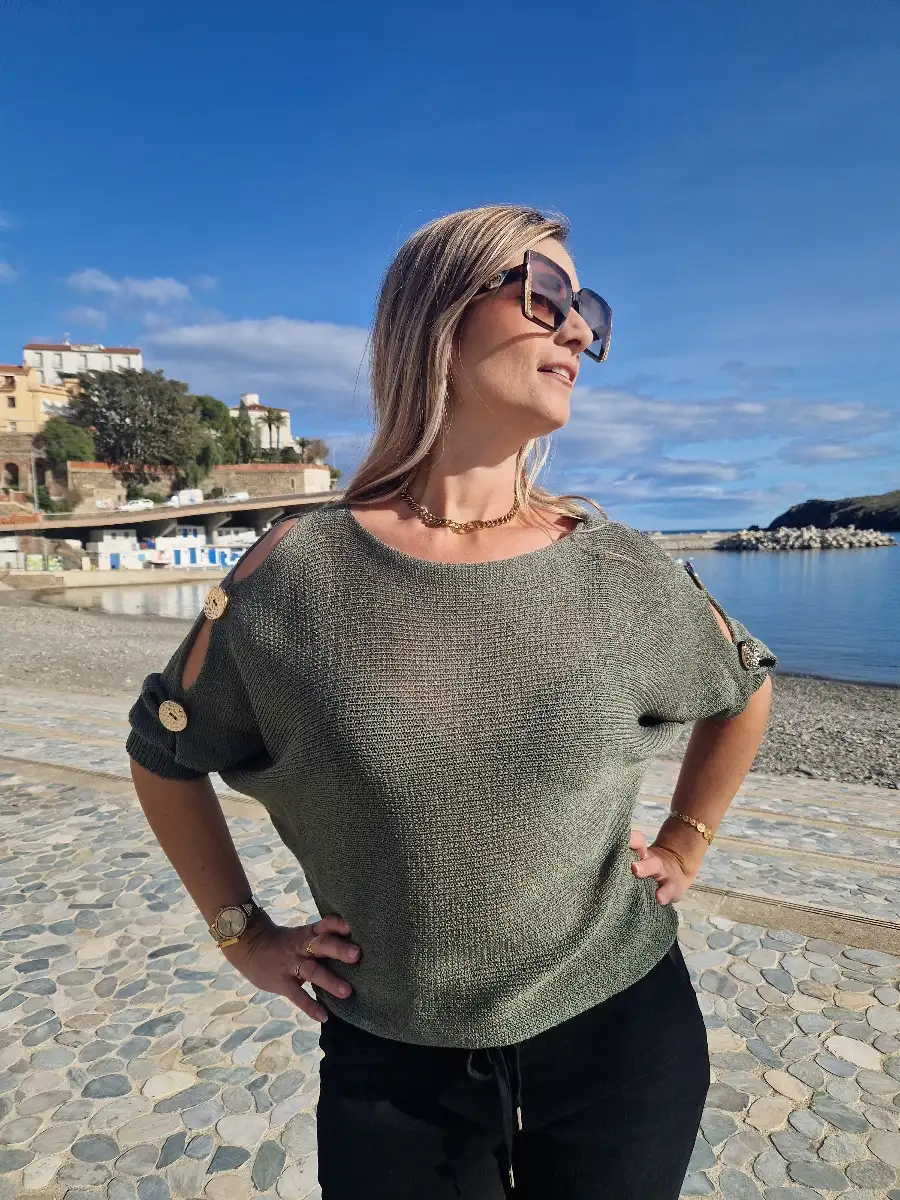 Pull épaules ajourées kaki