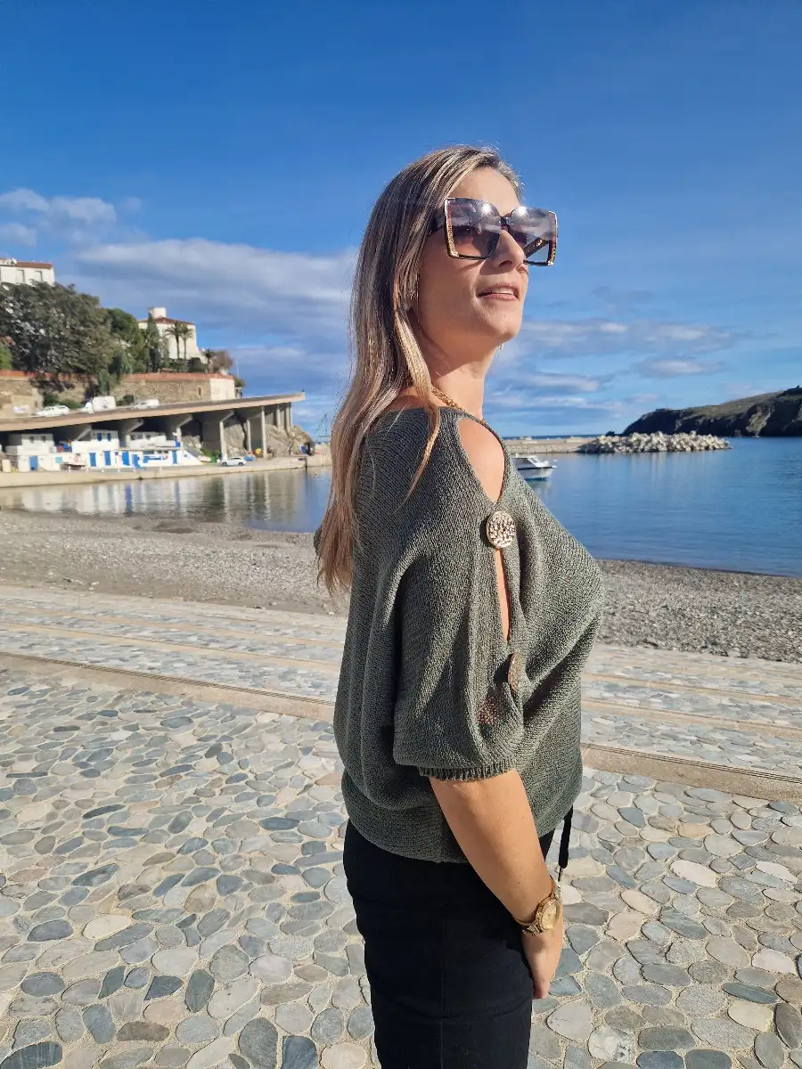 Pull épaules ajourées kaki